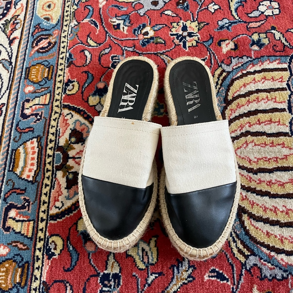 [Zara] Black and Cream Espadrille Slip on Shoes Modern Minimalist Design